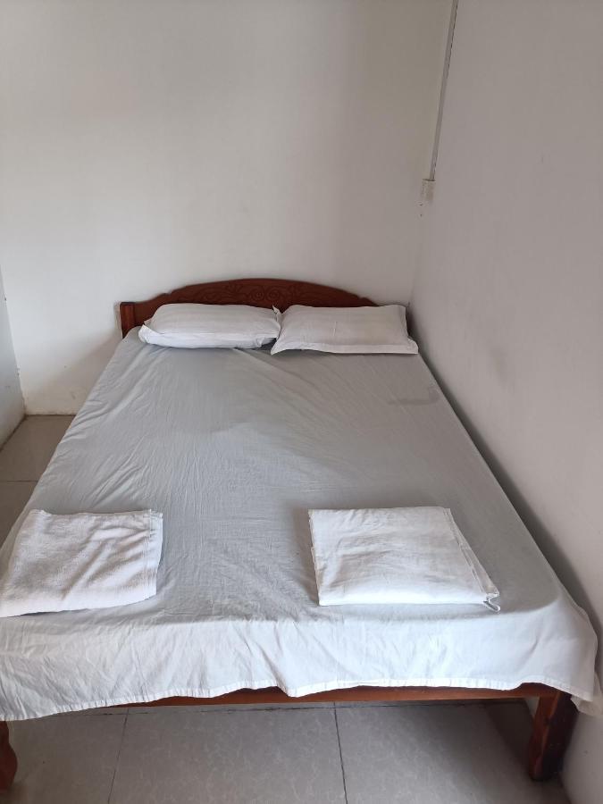 Good Luck Hostel Phnom Penh Exteriör bild